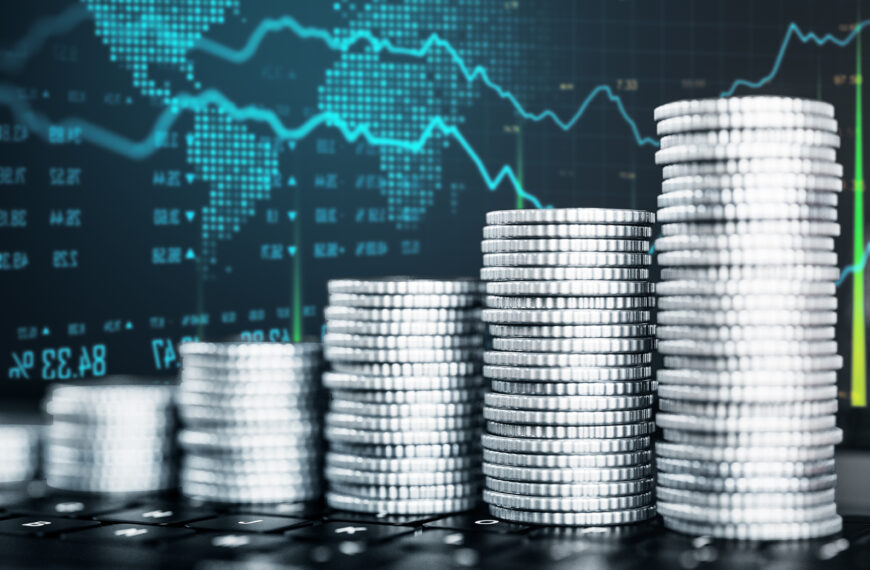 What Lies Ahead for the Silver Market in…